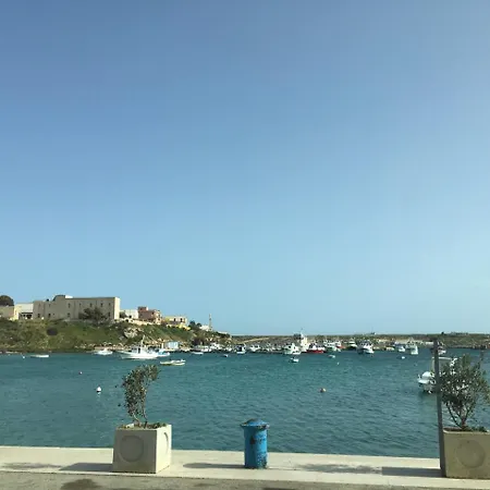 Апартаменты Il Terrazzo Sui Tetti Лампедуза
